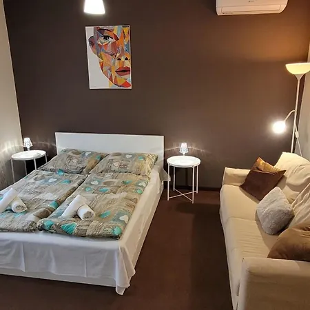 Doris Apartment